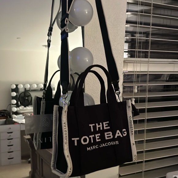 Originally purchased from Nordstrom - Picture 4 of 5